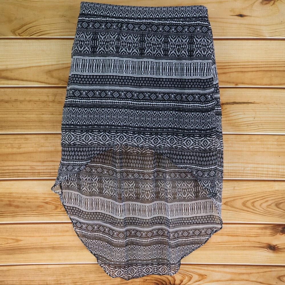 Maurices High Low Skirt Womens Sz XL Black Geometric Stretch Waist Lined Pull-On